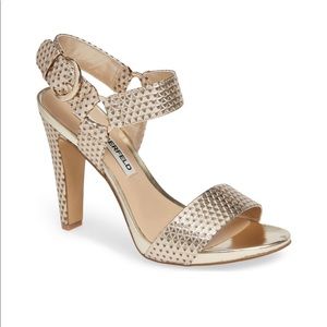 Cieone sandal in gold patent leather